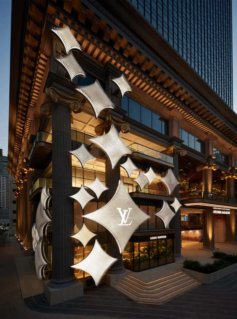 สาวก Louis Vuitton ห้ามพลาด "LV THE PLACE BANGKOK" ที่แรกในโลก ใหญ่ที่สุดในไทย