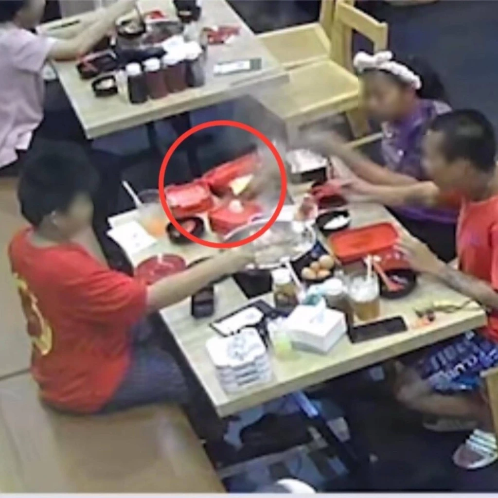 สรุปดราม่าลูกค้าตีเนียน คีบทิชชูใส่หม้อชาบู ร้านเอาจริง! ฟ้องแพ่ง-อาญา