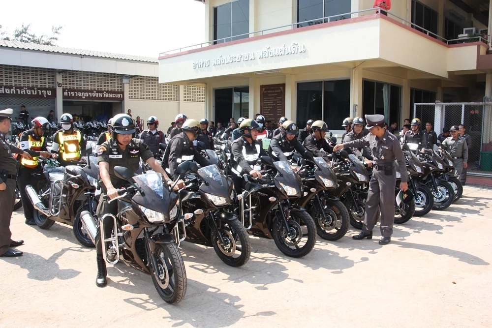  แฟ้มภาพส่งมอบรถ จยย.สายตรวจ รุ่น CBR 300R วันที่ 7  ส.ค. 58 