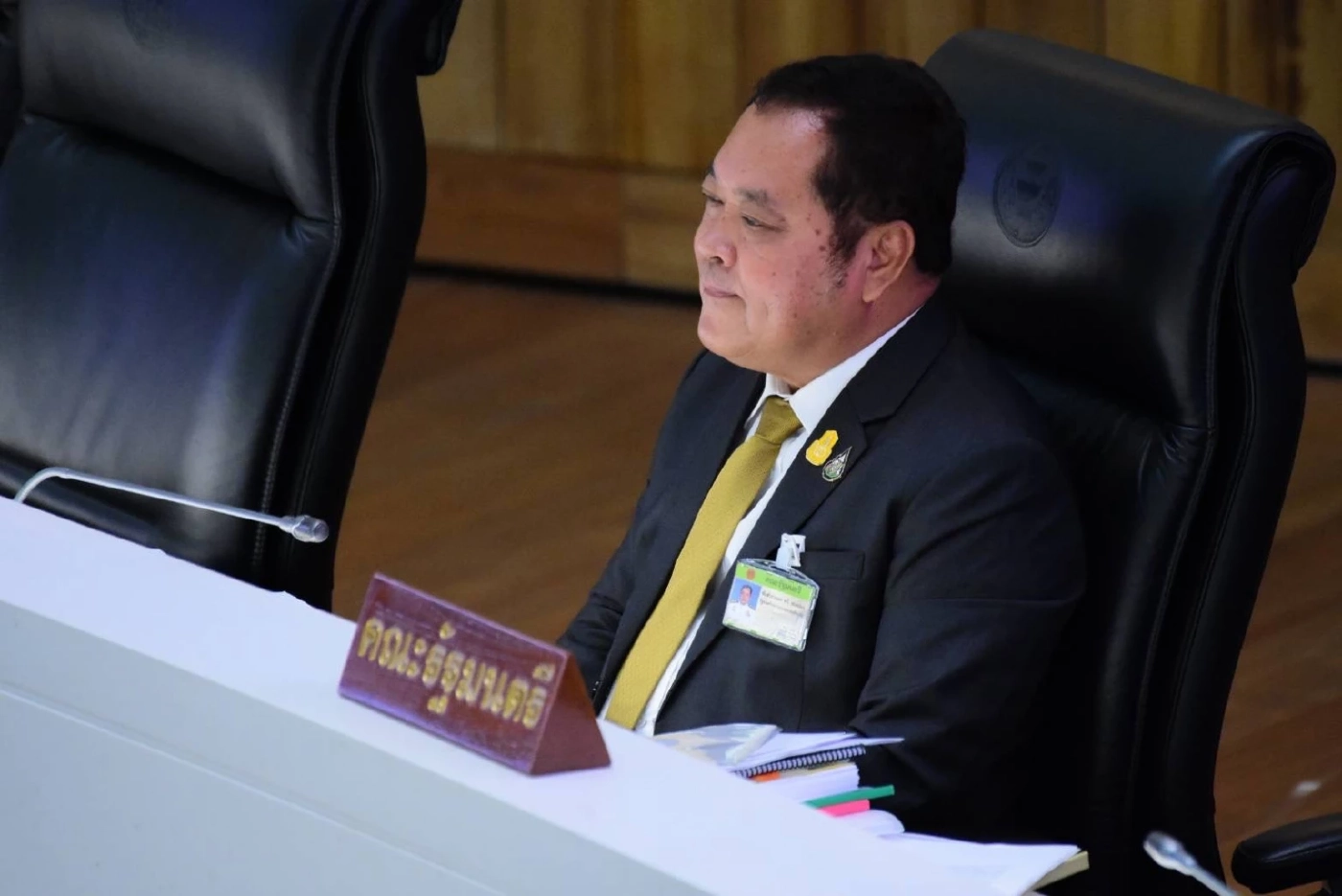 พันตำรวจเอก ทวี สอดส่อง หัวหน้าพรรคประชาชาติ ในฐานะรัฐมนตรีว่าการกระทรวงยุติธรรม