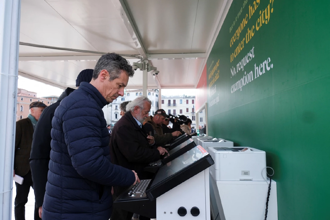 เวนิสเริ่มเก็บค่าธรรมเนียมเข้าเมืองจากนักท่องเที่ยว แต่ชาวบ้านคัดค้าน