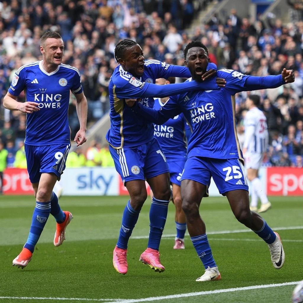 "เลสเตอร์ ซิตี้" กับซีซั่นที่เต็มไปด้วยขวากหนาม และการเลื่อนชั้นสู่พรีเมียร์ลีก