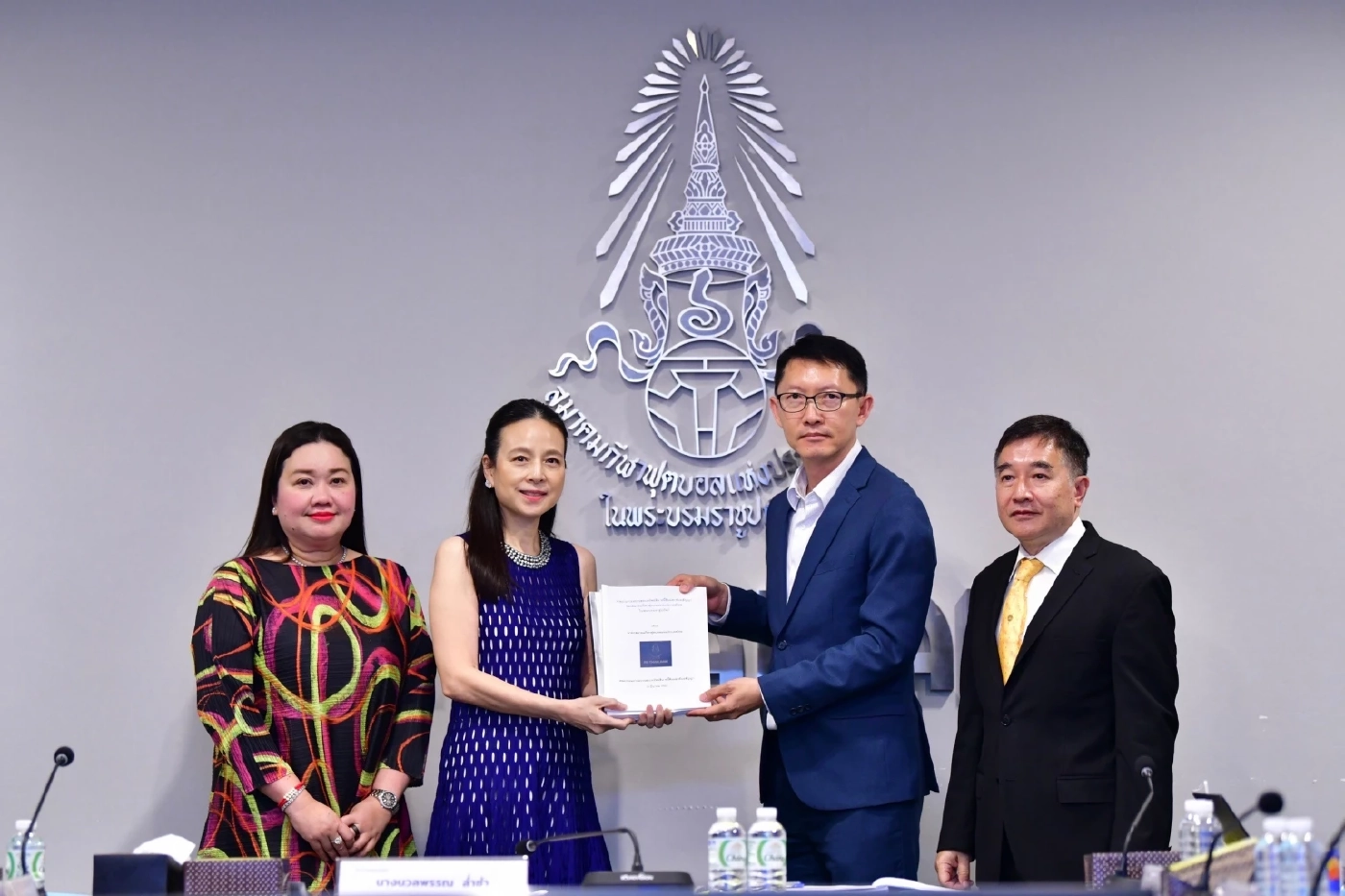 "มาดามแป้ง" นั่งซีอีโอไทยลีก สั่งตรวจสอบภาระหนี้-คดีพิพาท จาก ส.บอล ชุดเก่า