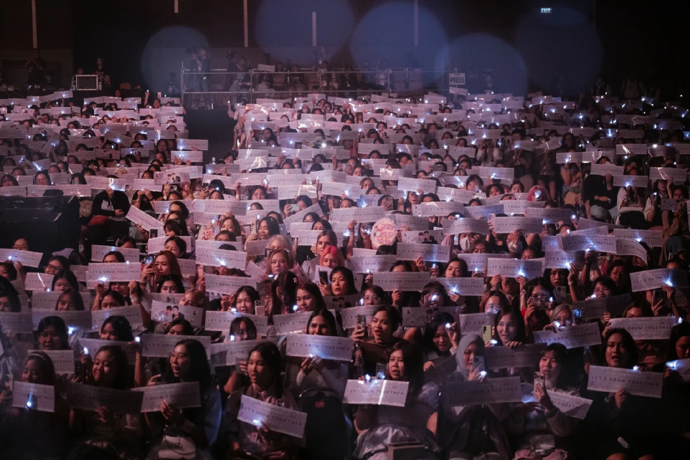 ต้าห์อู๋ ออฟโรด เสิร์ฟความหวานรัว ๆ ในแฟนมีตติ้งคอนเสิร์ต