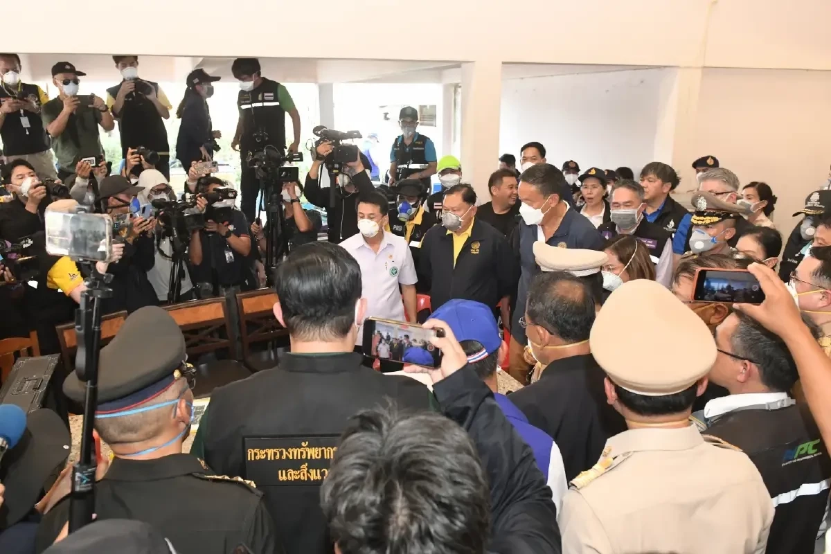 สรุปเหตุไฟไหม้โรงงานเก็บกากสารเคมี จ.ระยอง ผ่านมาเกือบอาทิตย์ เกิดอะไรขึ้นบ้าง?