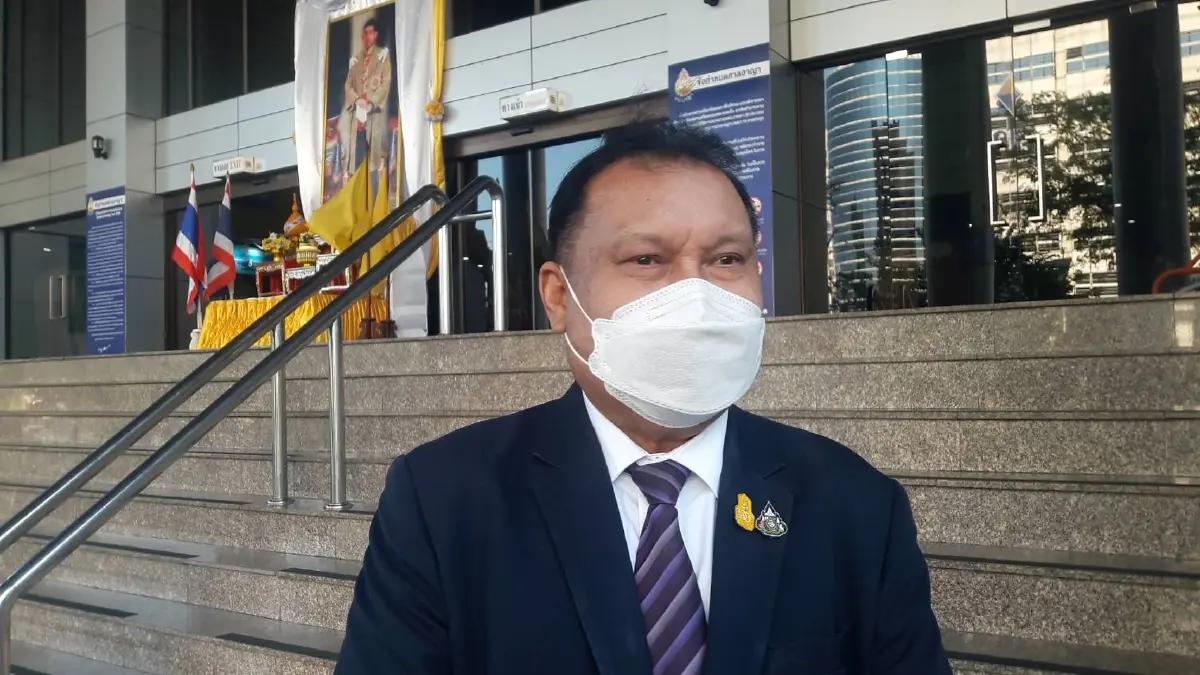 "สนธิญา" โร่เข้ารายงานตัวศาลอาญา หลังถูกออกหมายจับ อ้าง จดวันนัดฟังคำพิพากษาผิด