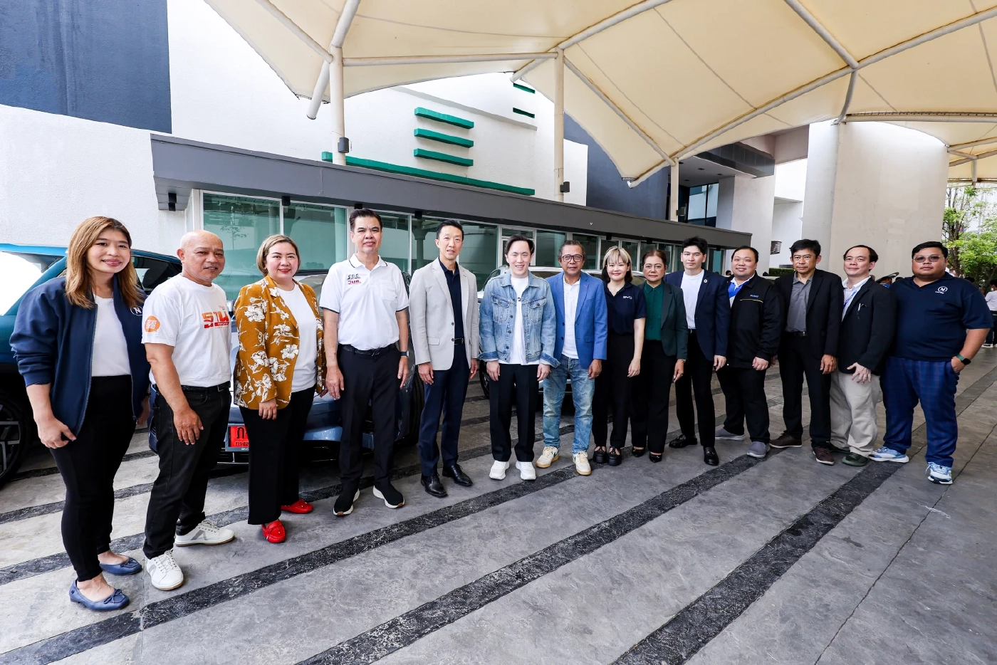 เนชั่นกรุ๊ป ผนึก BYD รับมอบรถยนต์ไฟฟ้า เดินหน้าประหยัดพลังงาน ลดโลกร้อน