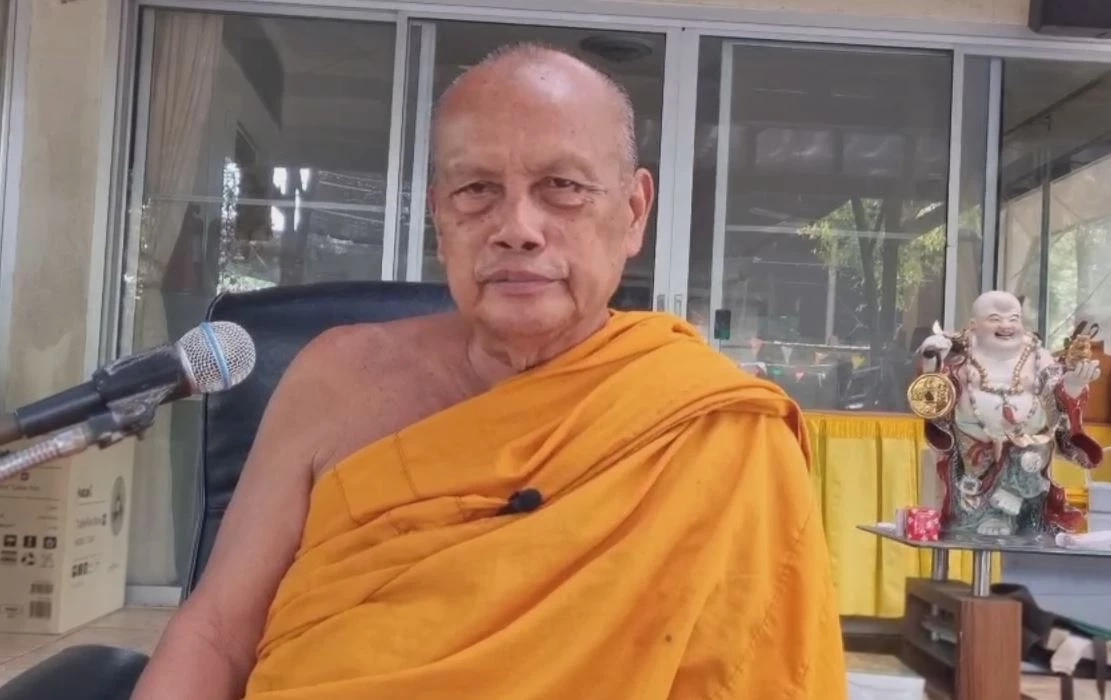 พระพยอม กัลยาโณ เจ้าอาวาสวัดสวนแก้ว