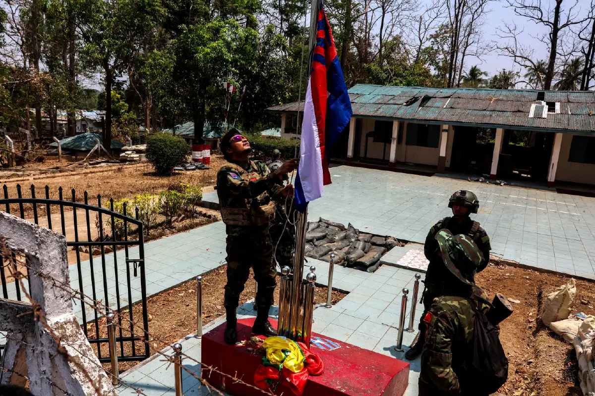 "จีน" ซ้อมรบใกล้พรมแดนที่ติดกับ "เมียนมา"
