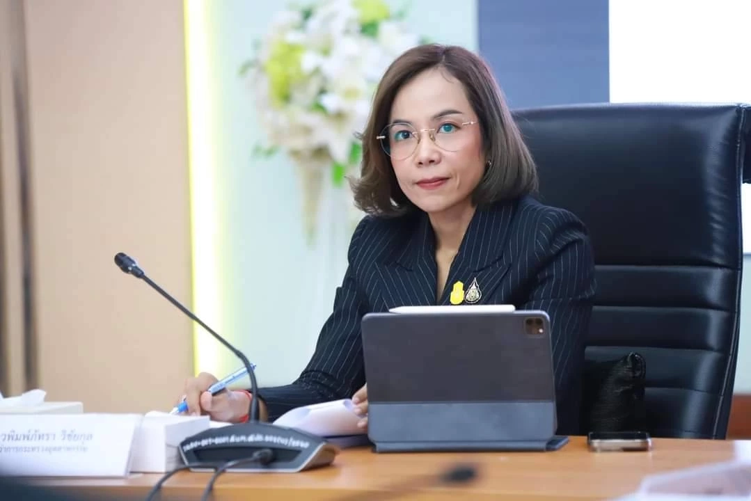 นางสาวพิมพ์ภัทรา วิชัยกุล รัฐมนตรีว่าการกระทรวงอุตสาหกรรม