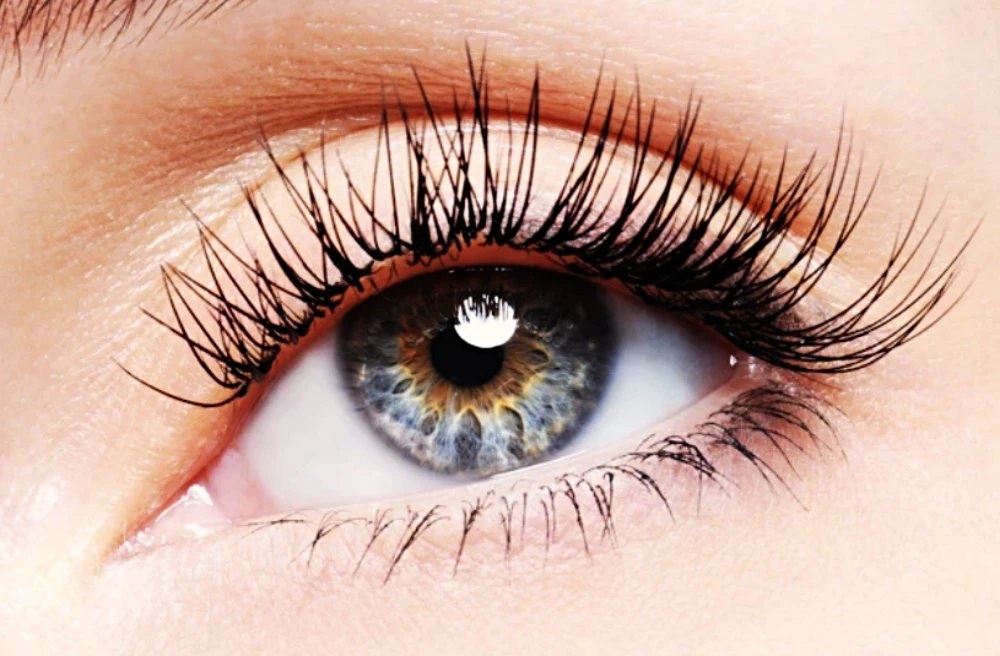 อันตรายของรังสียูวีในแสงแดดต่อดวงตา