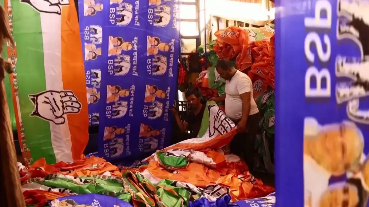 สินค้าหาเสียงในอินเดียสะพัด เร่งผลิตแทบไม่ทัน