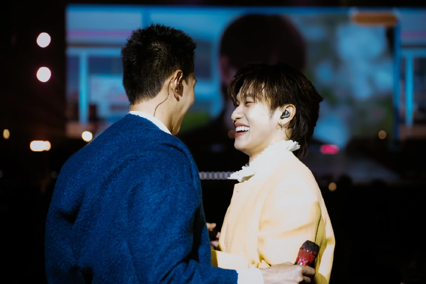 ต้าห์อู๋ ออฟโรด เสิร์ฟความหวานรัว ๆ ในแฟนมีตติ้งคอนเสิร์ต