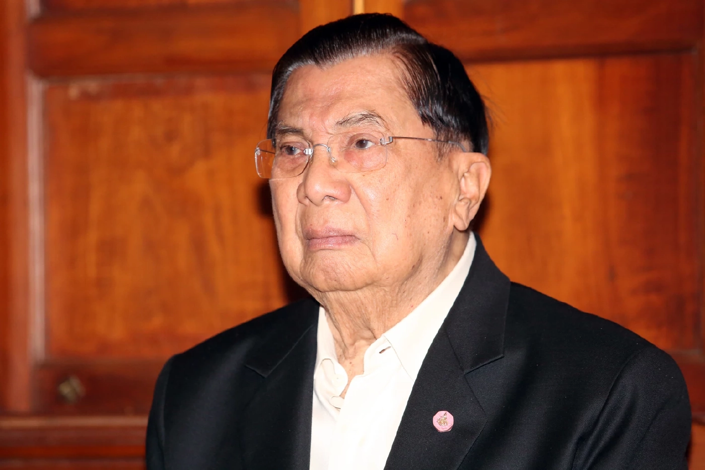 ชวลิต ยงใจยุทธ