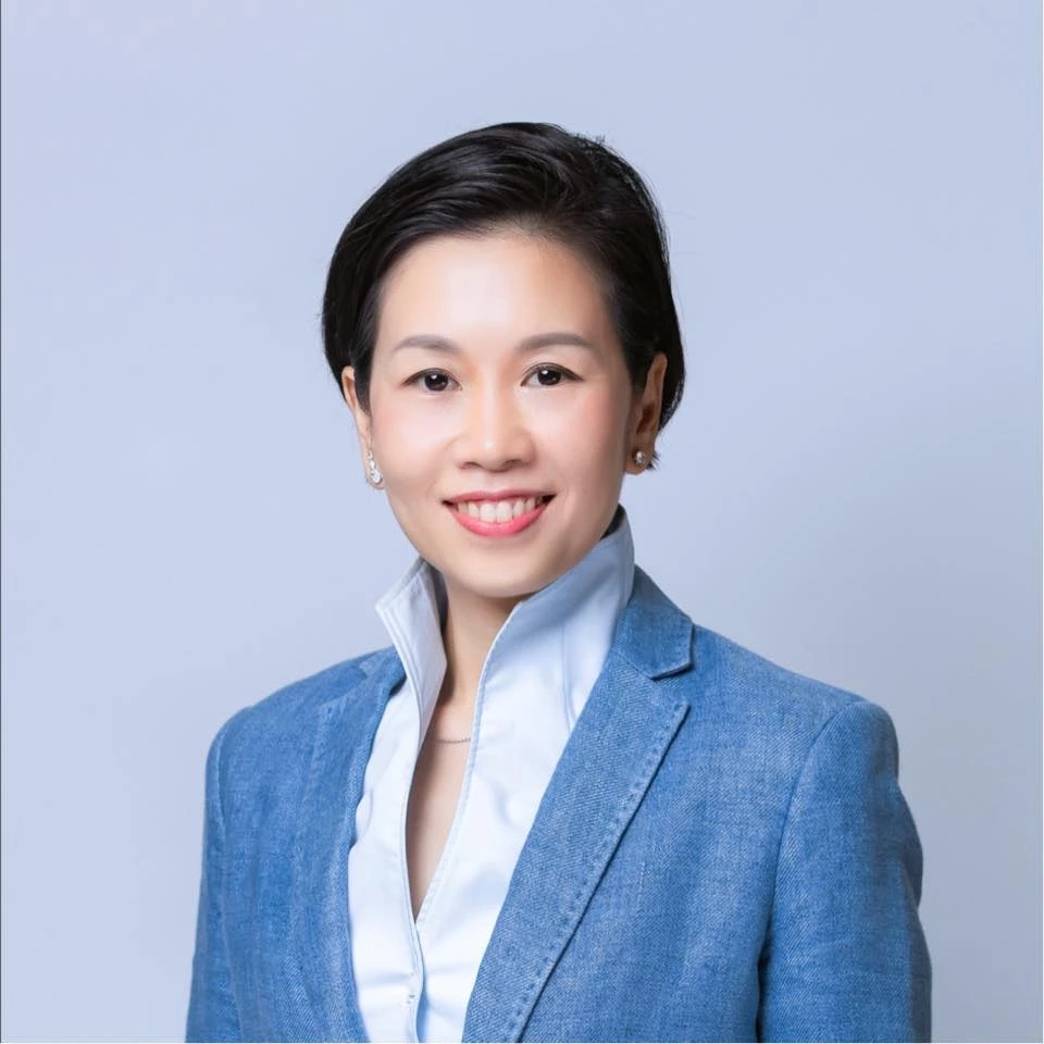 นางสาวรัชดา ธนาดิเรก อดีต สส.กทม.พรรคประชาธิปัตย์ และอดีตรองโฆษกรัฐบาล 