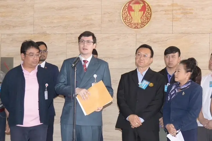 นายรังสิมันต์ โรม ประธานคณะกรรมาธิการความมั่นคงแห่งรัฐ กิจการชายแดนไทย ยุทธศาสตร์ชาติและการปฏิรูปประเทศ 