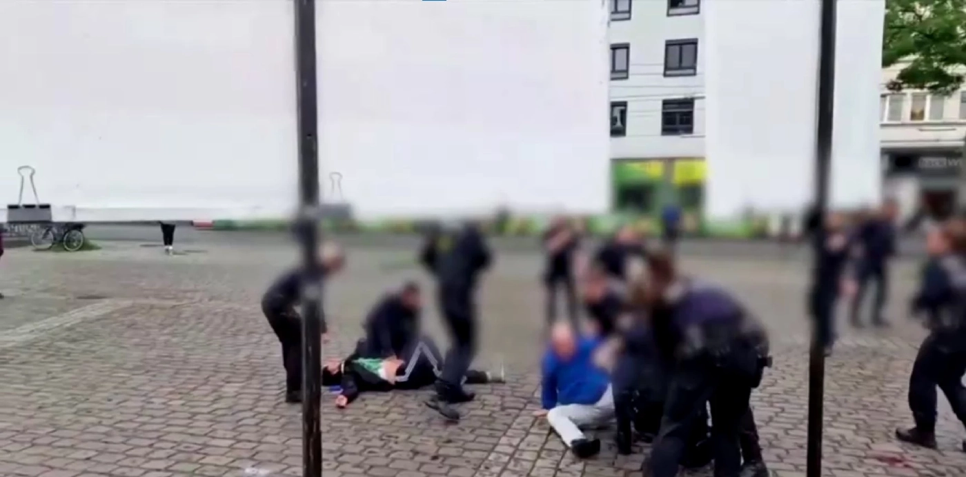 มือมีดไล่แทงคนในการชุมนุมต่อต้านมุสลิมที่เยอรมนี