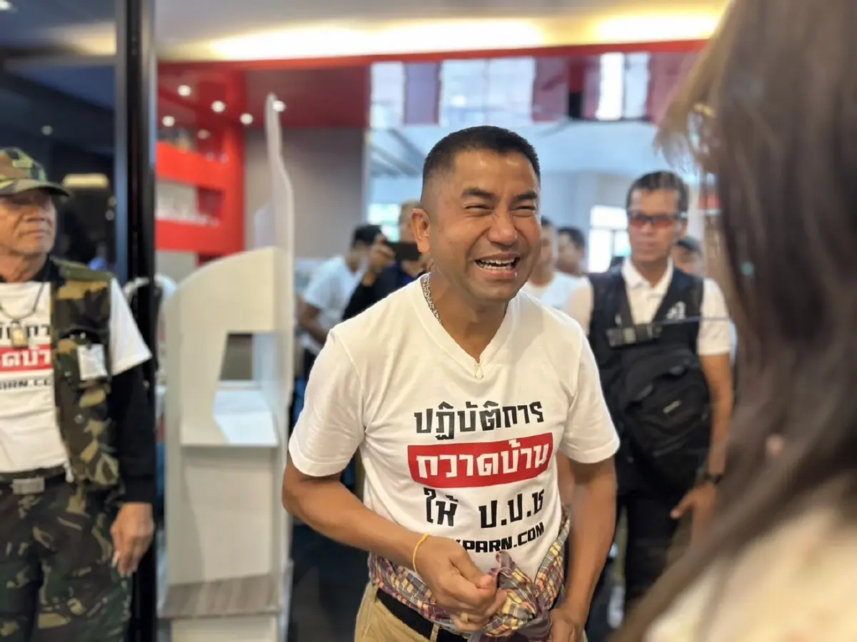 "บิ๊กโจ๊ก" พล.ต.อ. สุรเชษฐ์ หักพาล รอง ผบ.ตร.