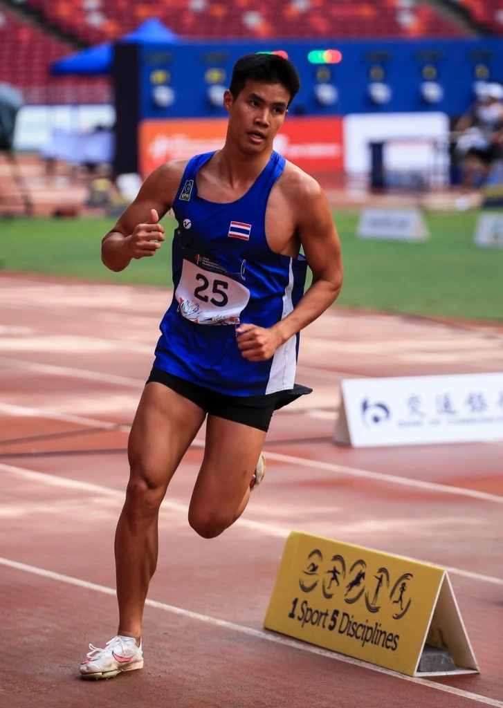 ร่วมส่งกำลังใจ เชียร์ "น้องคิว" ทหารเรือไทย นักปัญจกีฬาดาวรุ่งลงแข่งโอลิมปิก