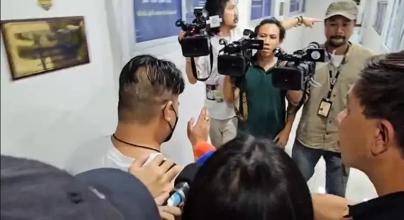 ไกด์ที่ถูกชาวเวียดนามใช้ไปซื้อยางูหมายเลข7
