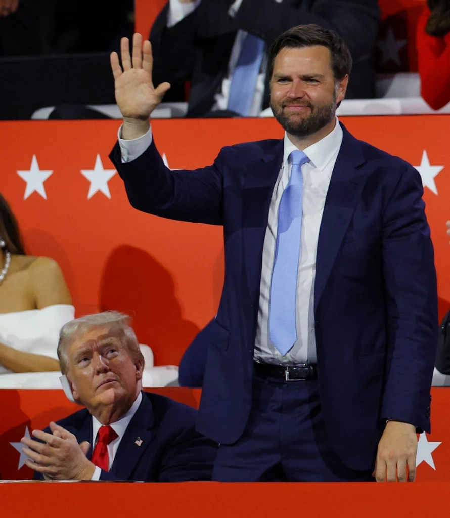 “ทรัมป์” เลือกคู่ชิงรอง ปธน. “ไบเดน” ชี้ถอดแบบเดียวกัน