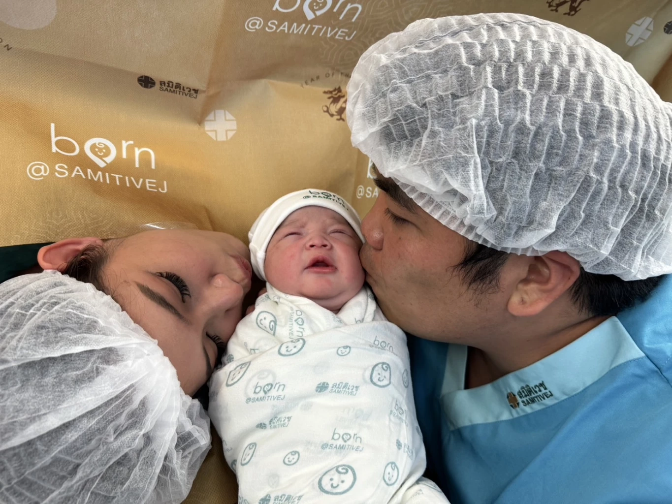 "แจ็ค แฟนฉัน" ปล่อยโฮ "ใบม่อน กิตติยา" คลอดลูกชายคนแรก ชื่อ "น้องคากิ"