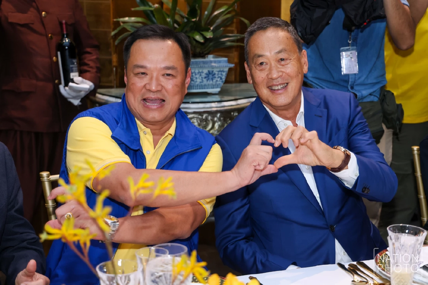 (ประมวลภาพ) นายกฯ โชว์รัฐบาลแน่นปึ้ก! ทะลุ 314 เสียง