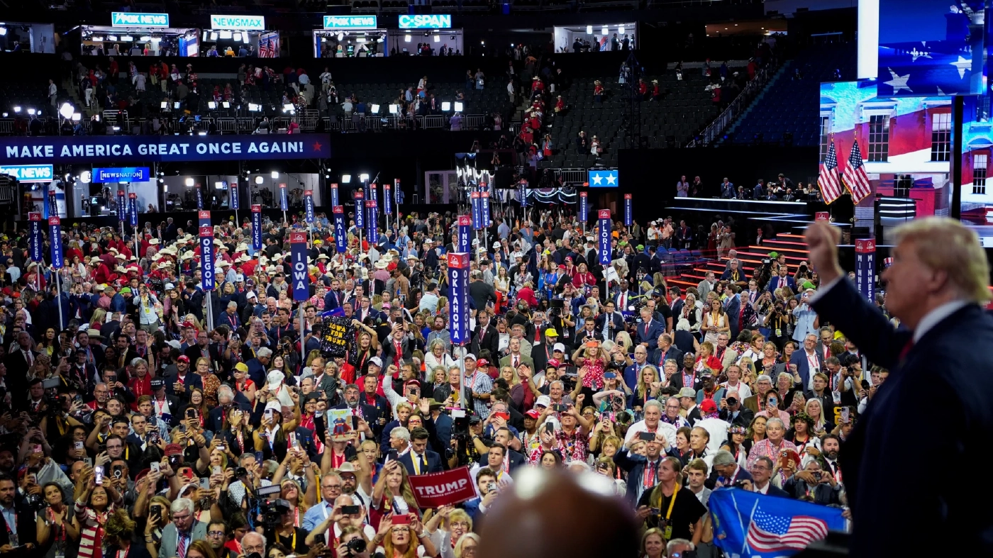 “ทรัมป์” เลือกคู่ชิงรอง ปธน. “ไบเดน” ชี้ถอดแบบเดียวกัน