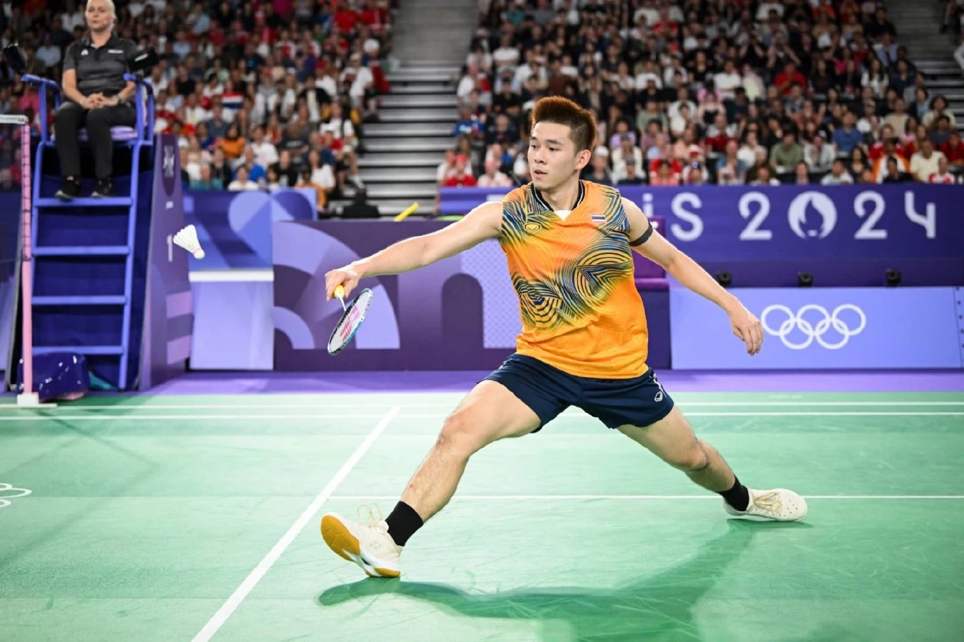 "วิว กุลวุฒิ" พ่าย "อเซลเซ่น" คว้าเหรียญเงินประวัติศาสตร์วงการแบดมินตันไทย