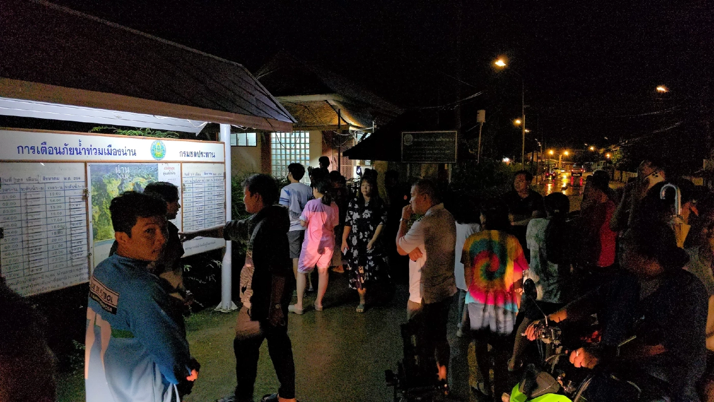 ภาคเหนืออ่วม! แม่ฮ่องสอนดินสไลด์ พะเยาใช้โดรนช่วยลุงติดกลางน้ำป่าทะลัก