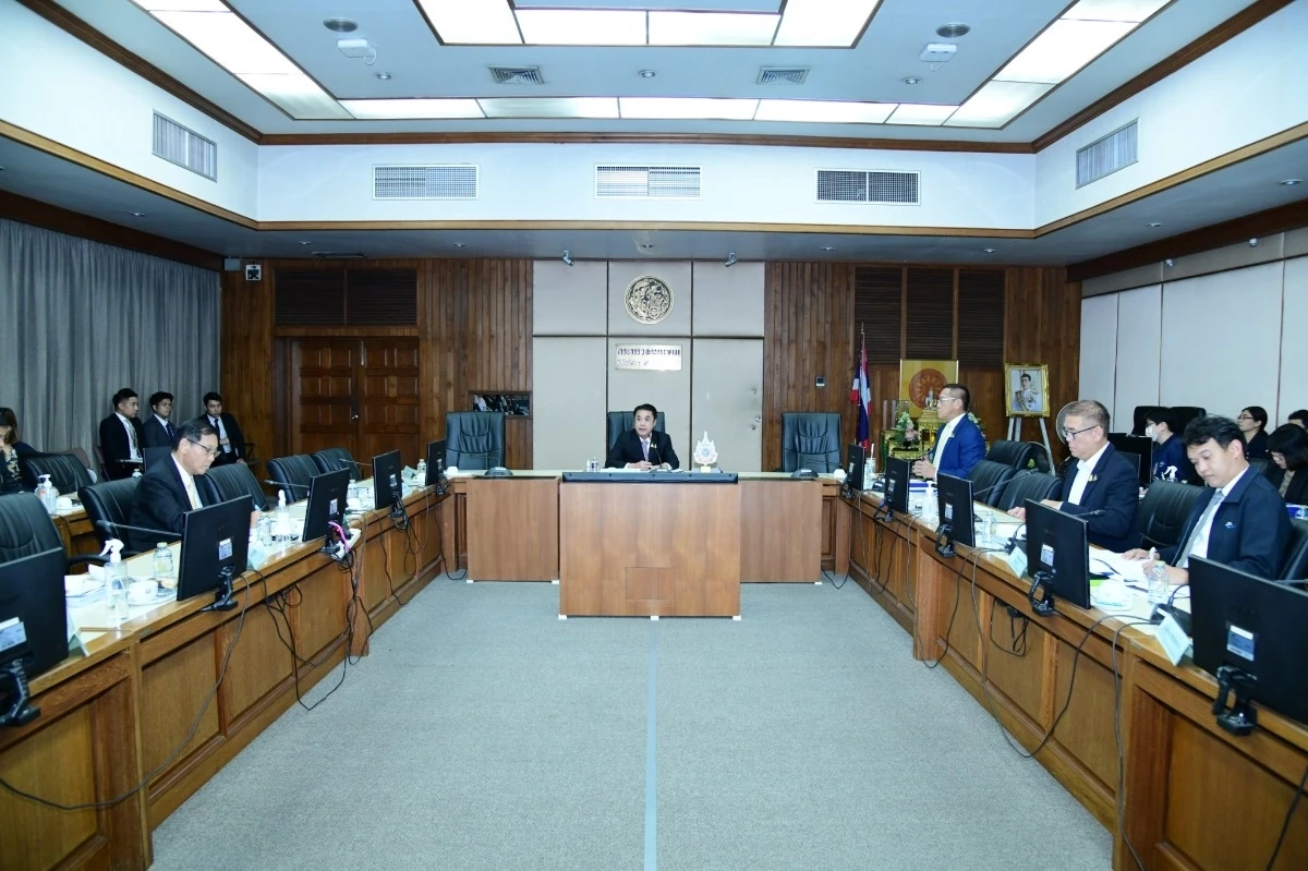 คมนาคมยันเดินหน้าค่ารถไฟฟ้า 20 บาท การันตีครบทุกสี-ทุกสายภายใน ก.ย. 68