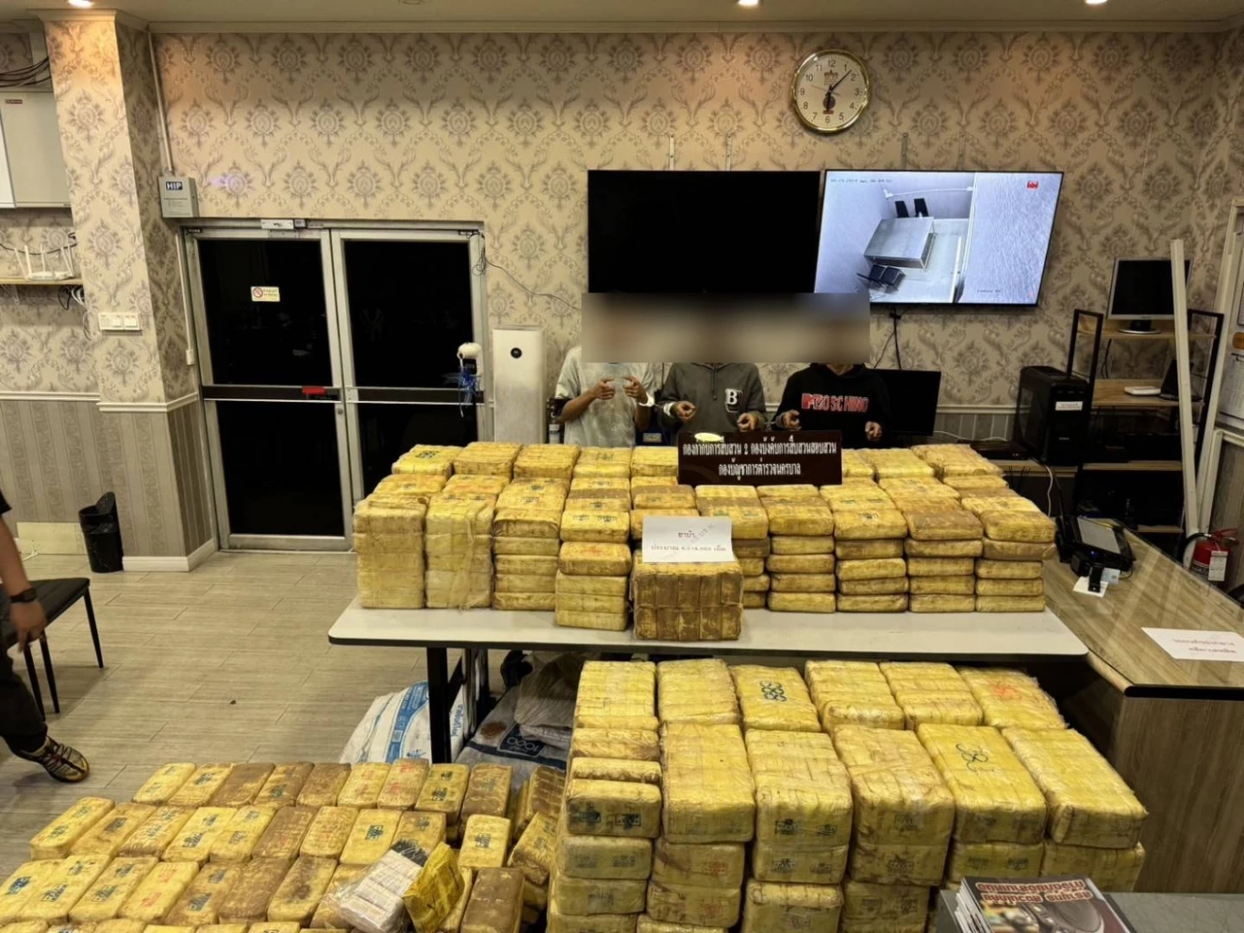 รวบเครือข่าย “ปาร์ค ไทรน้อย” ยาบ้า 9.4 ล้านเม็ด มีอดีตนักมวย Fight Club ร่วมทีม