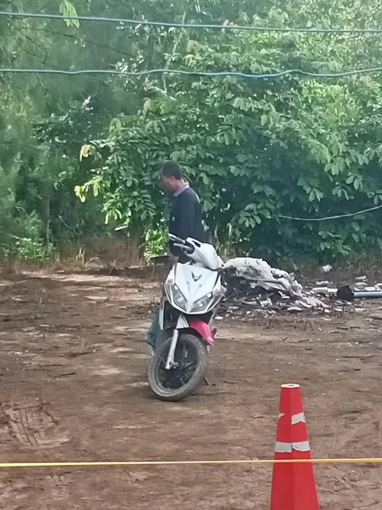 ไล่ล่า เพื่อนบ้านปืนโหด ดักซุ่มยิงอริดับ ปมพิพาทที่ดิน ซ้ำขู่สังหารยกครัว