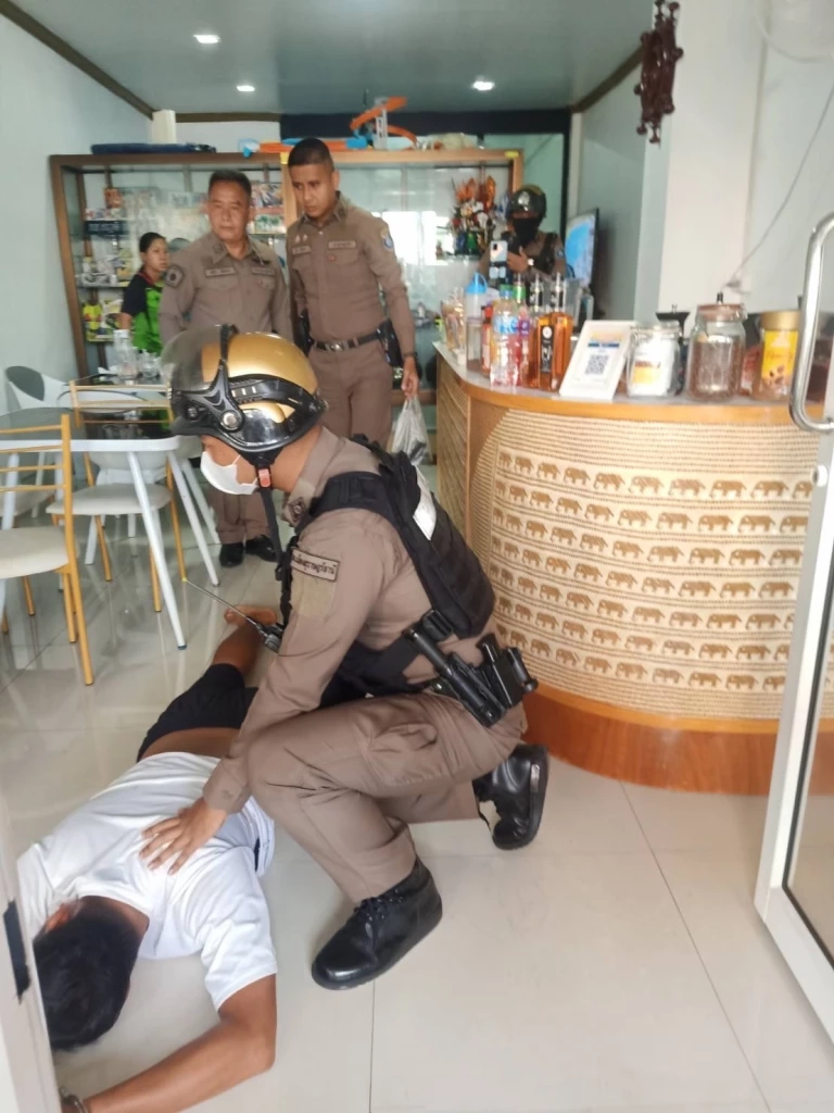 ฉุนน้ำไหลเข้าบ้าน รัว 9 มม. ดับน้องเมีย "ร้านเป็ดพะโล้" ชื่อดังเมืองสุราษฎร์