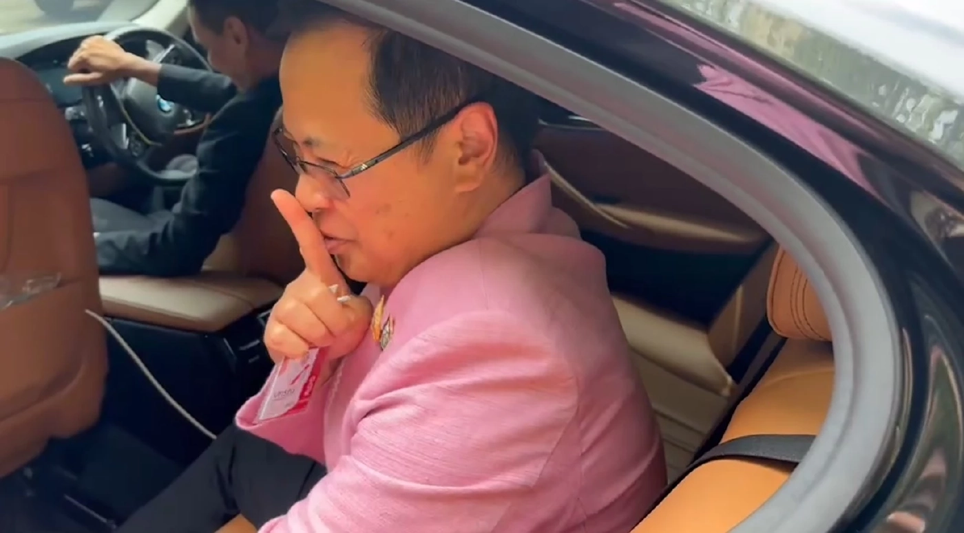 "เลขาฯ ครม.-กฤษฎีกา" รูดซิบปากปมสแกนคุณสมบัติ “ครม.อิ๊งค์ 1”