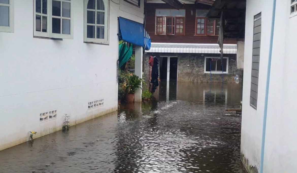 "พะเยา" ฝนถล่มหนัก น้ำป่าไหลลงดอย เข้าท่วมหมู่บ้านชาวเขาปางปูเลาะ