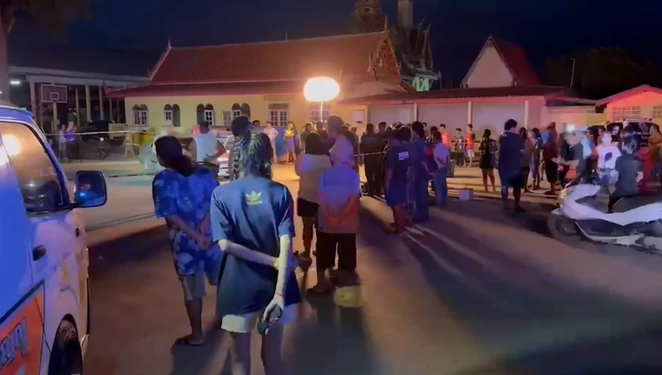 ครูหนุ่มคลั่งง้อเมียไม่สำเร็จ รัวกระสุนใส่เมียเสียชีวิตพร้อมพ่อตาคาวัด