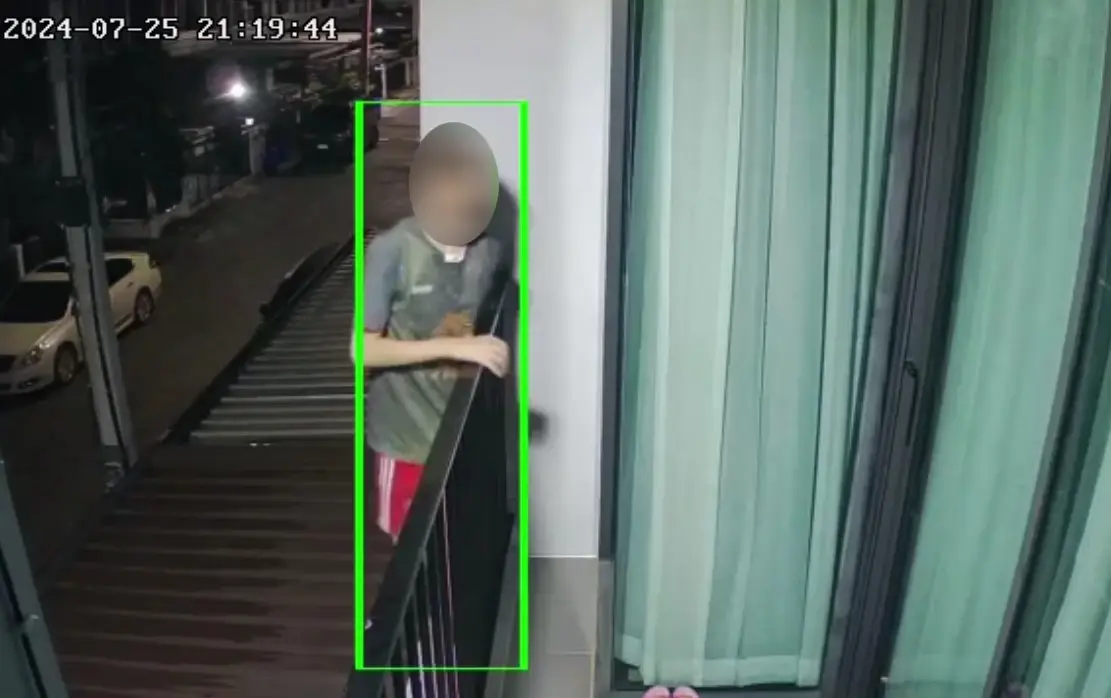 ร้องสำนักงานตำรวจแห่งชาติ ลูกชาย ตร.ปีนระเบียงบ้าน รู้สึกไม่ปลอดภัย