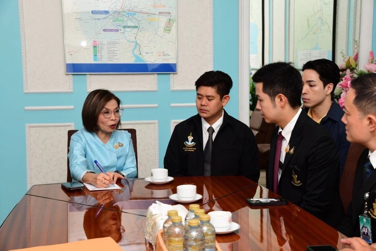 “ส.ก.เพื่อไทย” บุกคมนาคมจี้ย้ายท่าเรือคลองเตย