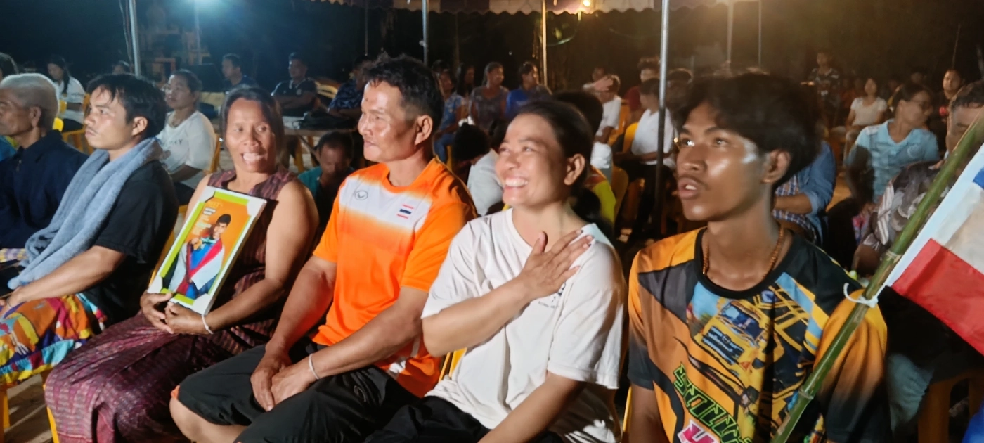 เปิดใจ พ่อ-แม่ "น้องเวฟ" ดีใจทั้งน้ำตา ลูกชายคว้าเหรียญเงินโอลิมปิกสำเร็จ