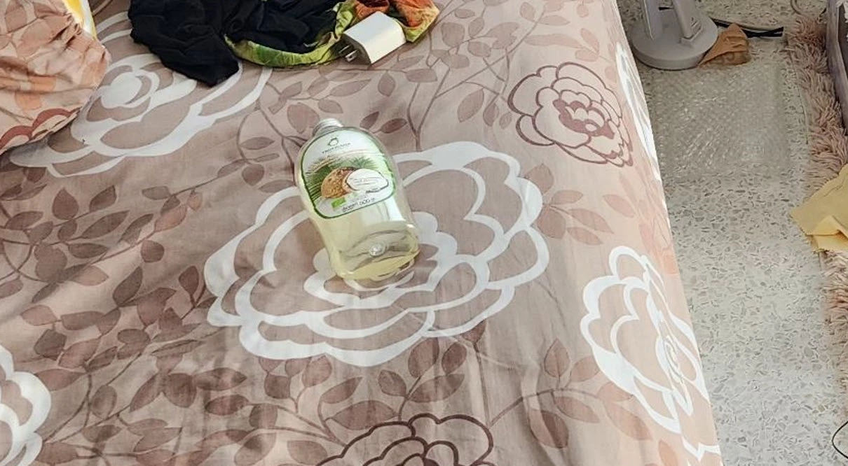 รวบ “แบงค์ ปากช่อง” บุกขืนใจป้าวัย 59 ปี “ปาฏิหาริย์” น้ำมันมะพร้าว ช่วยหนีรอด