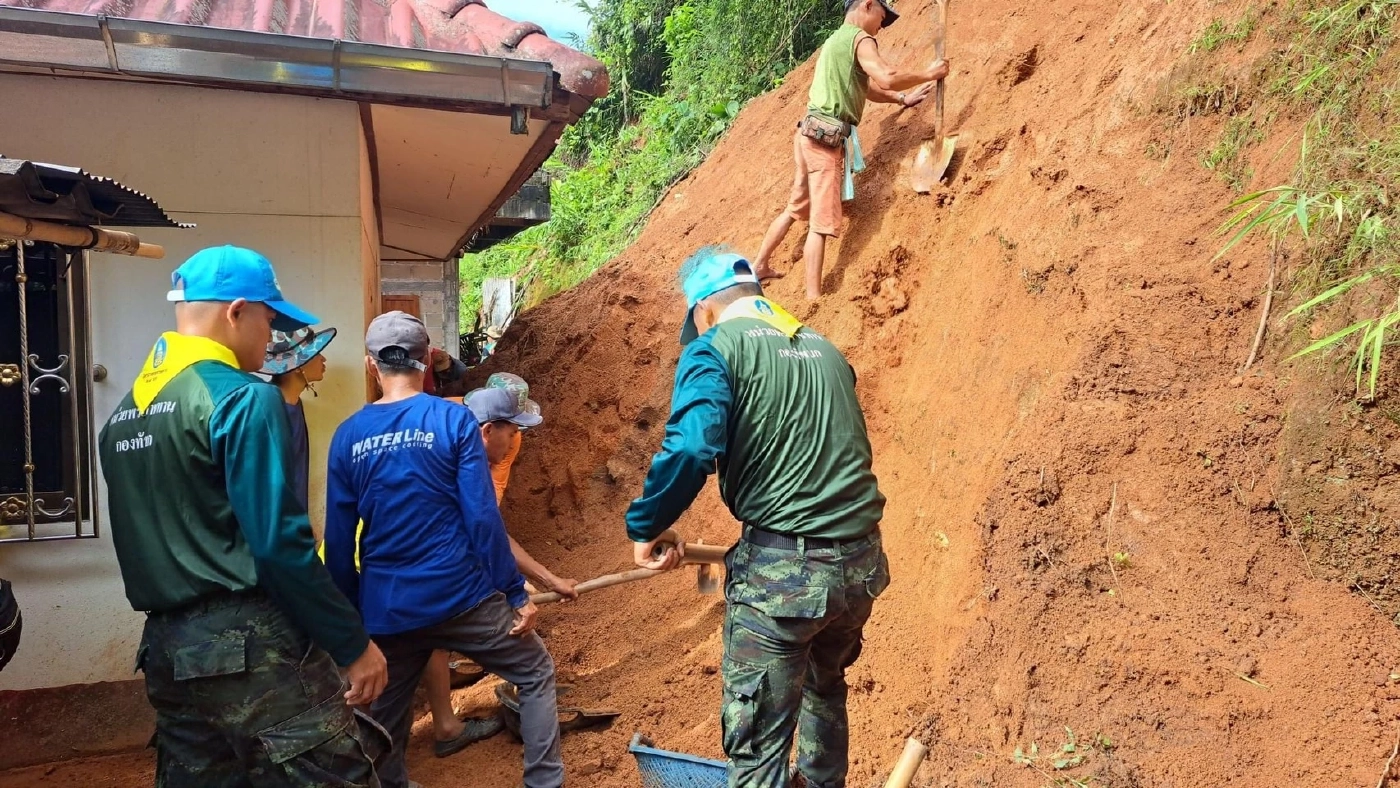 ทหารมาแล้ว! ทบ.สั่งระดมกำลังพลและยุทโธปกรณ์ ช่วยประชาชนน้ำท่วมภาคเหนือ