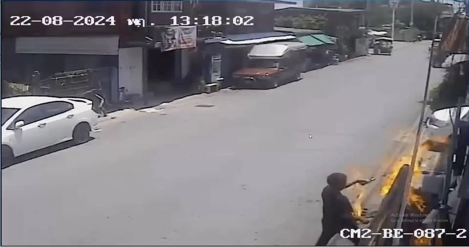 สุดโหด! หนุ่มเดนคุกหึงเมียน้องชายตัวเอง ใช้เหล้าราดจุดไฟเผาสาหัส