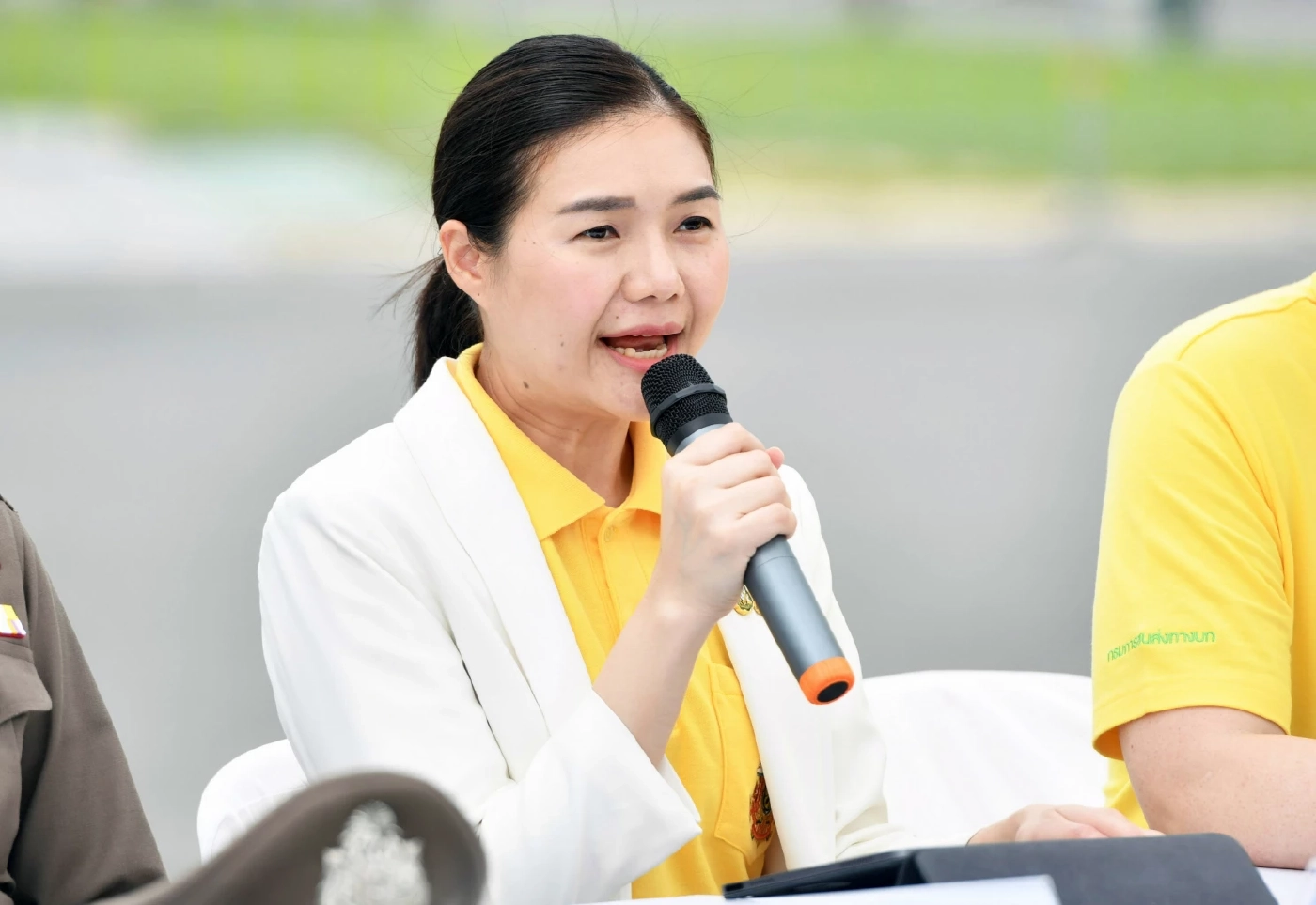 รมต.สำนักนายกฯ ปลื้ม นทท.จีนชื่นชมความสวยงามถนนราชดำเนินห้วงพระราชพิธีฯ