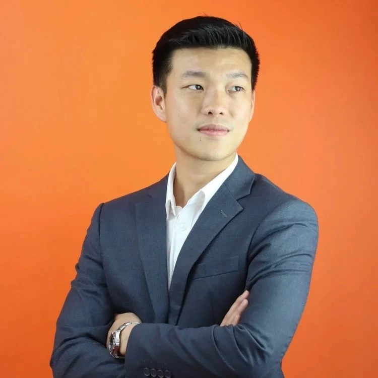 ทำความรู้จัก “เท้ง ณัฐพงษ์” แม่ทัพเลือดส้มคนใหม่ ดีกรีไม่ธรรมดา