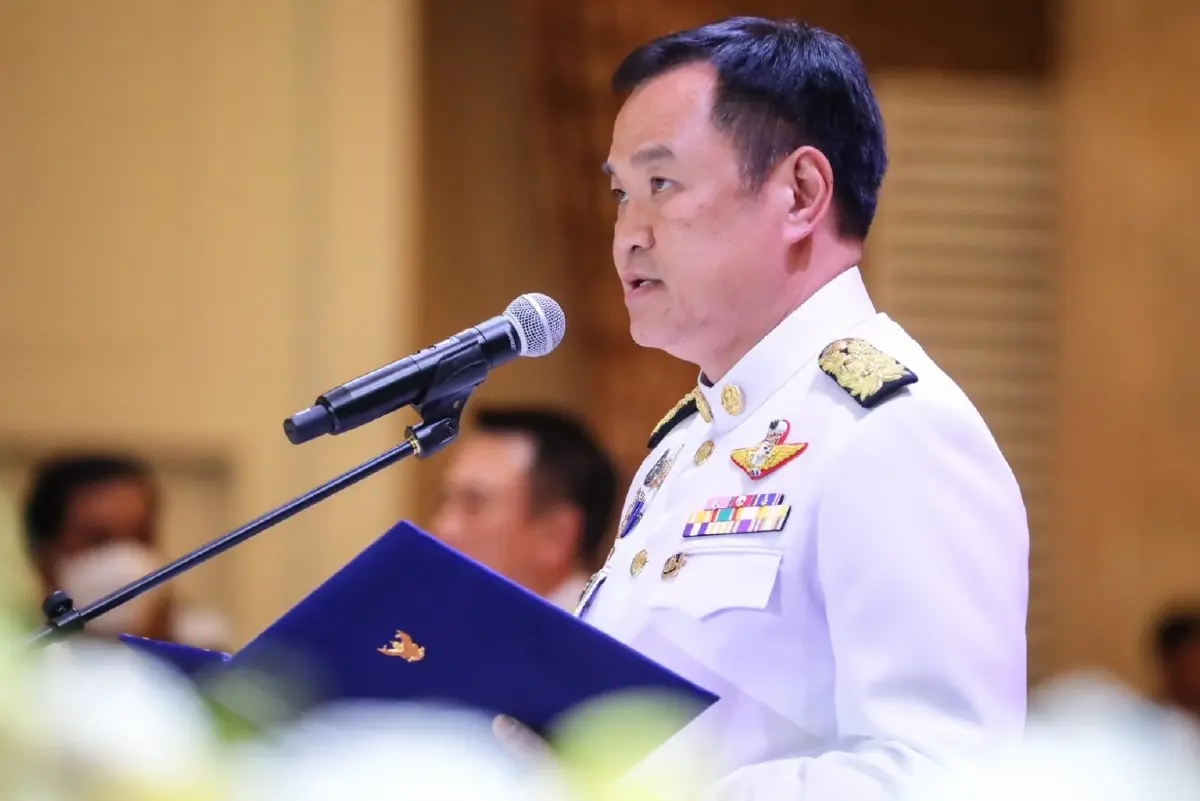 “มท.1” มอบเหรียญพระราชทานสร้างขวัญกำลังใจ กำนัน-ผู้ใหญ่บ้านยอดเยี่ยม