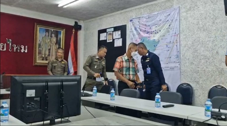 จบสวย! เสธ.ทอ.หอบกระเช้าขอโทษชาวบ้าน หลังสร้างความเดือดร้อนกว่า 10 ปี