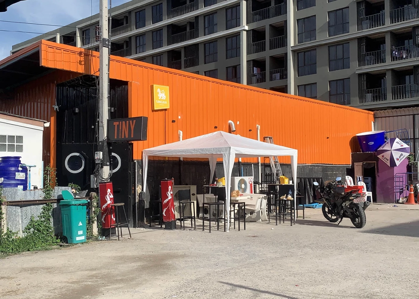 กต.ตร.หัวหิน รัวกระสุนใส่ จ.ส.อ.ค่ายธนะรัชต์ เสียชีวิตคาผับเมืองหัวหิน