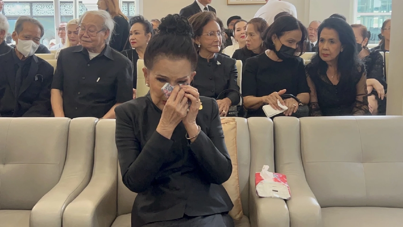 ใจสลาย "เพชรา เชาวราษฎร์" ร่ำไห้ บอกลาสามีครั้งสุดท้าย