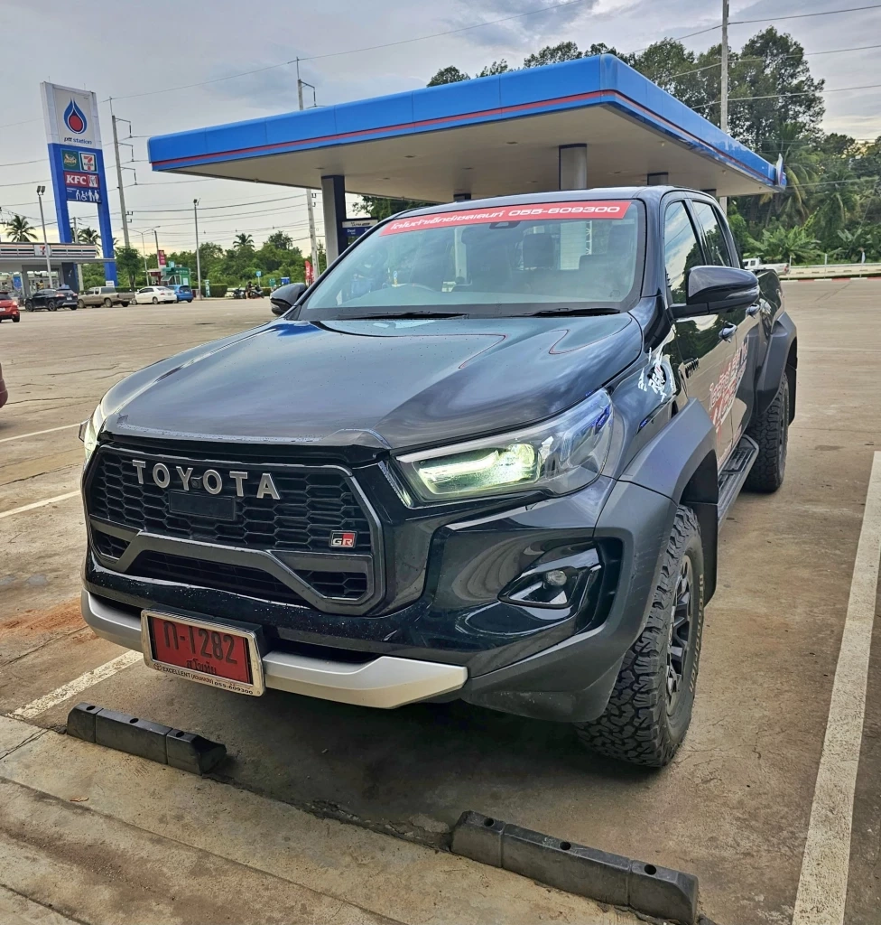 "กัน จอมพลัง" เปิดเรื่องสุดประทับใจบนเครื่องบิน เปิดตัว "ป๋าคนดี" ตัวจริง (มีคลิป)